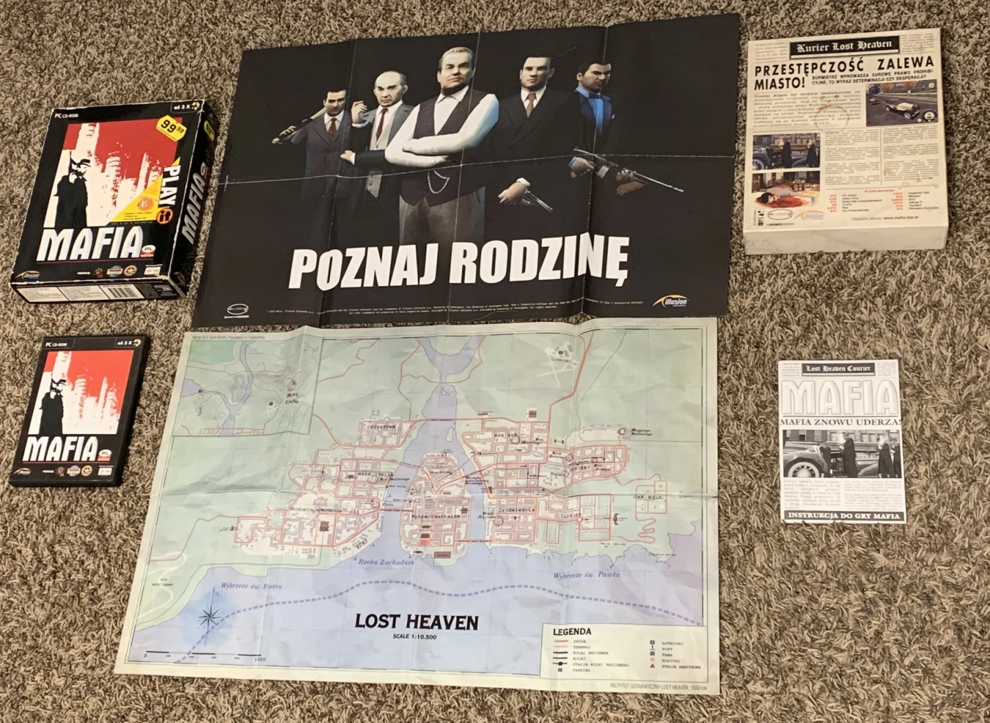 Polskie wydanie Mafii (Play-It, 2002): kartonowe pudełko, pudełko DVD, plakat, mapa i instrukcja