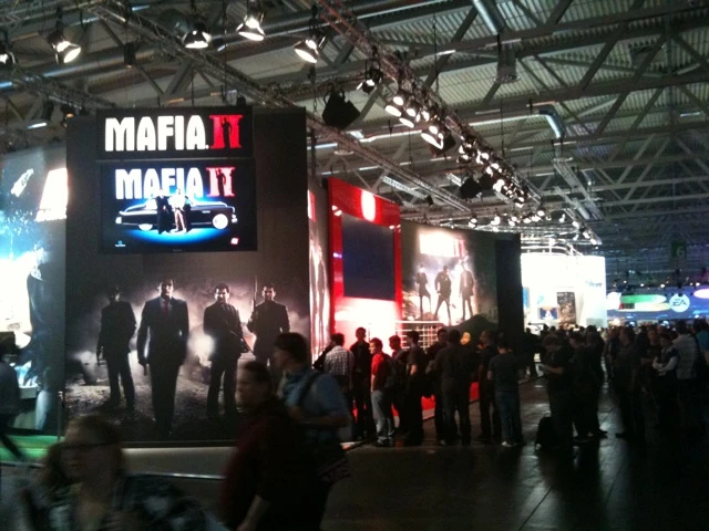 Stoisko Mafii II na Gamescomie - widok hali
